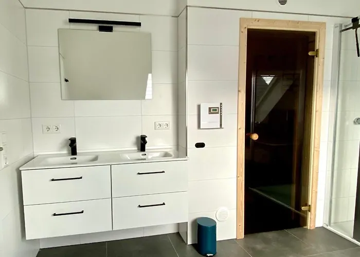 Hébergement de vacances Panoramadeck Am Harkebruegger Mit Sauna Und Kamin